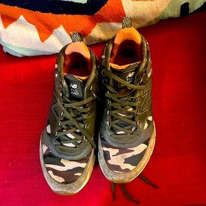 New Balance Camouflage Women’s Hightop Sneakers, 710 Vazee